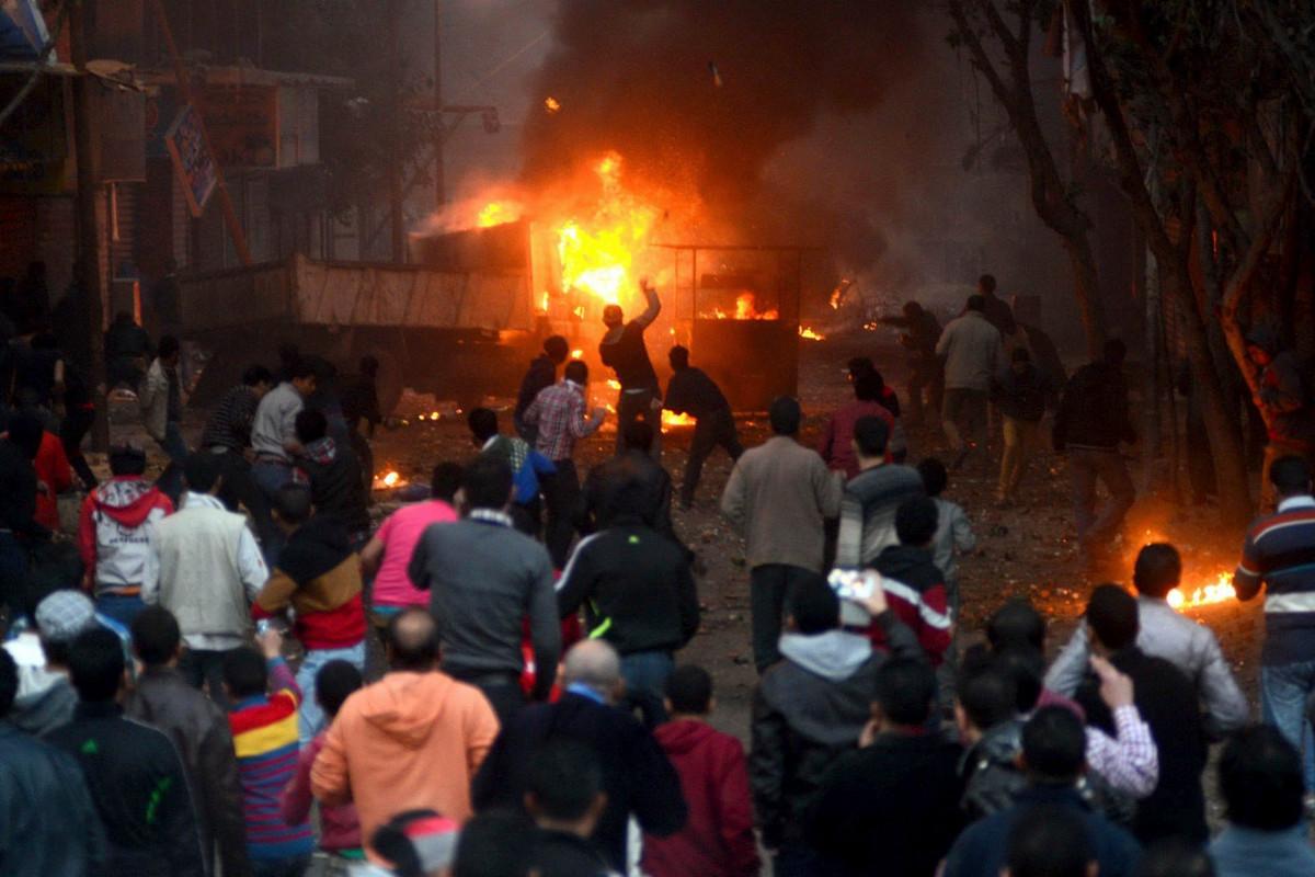Muslimiveljeskunnan lakkauttaminen ja julistaminen terroristijärjestöksi aiheutti Egyptissä levottomuuksia vuonna 2014. Kuva: Lehtikuva / AFP Photo / Ahmed Gamel.
