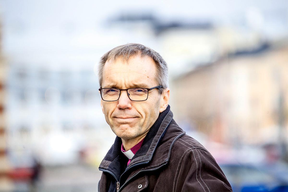 – Agraariyhteiskuntaa varten rakennettu kansankirkko ei enää toimi samalla tavalla kuin ennen, arkkipiispaehdokkaaksi lupautunut Björn Vikström toteaa.