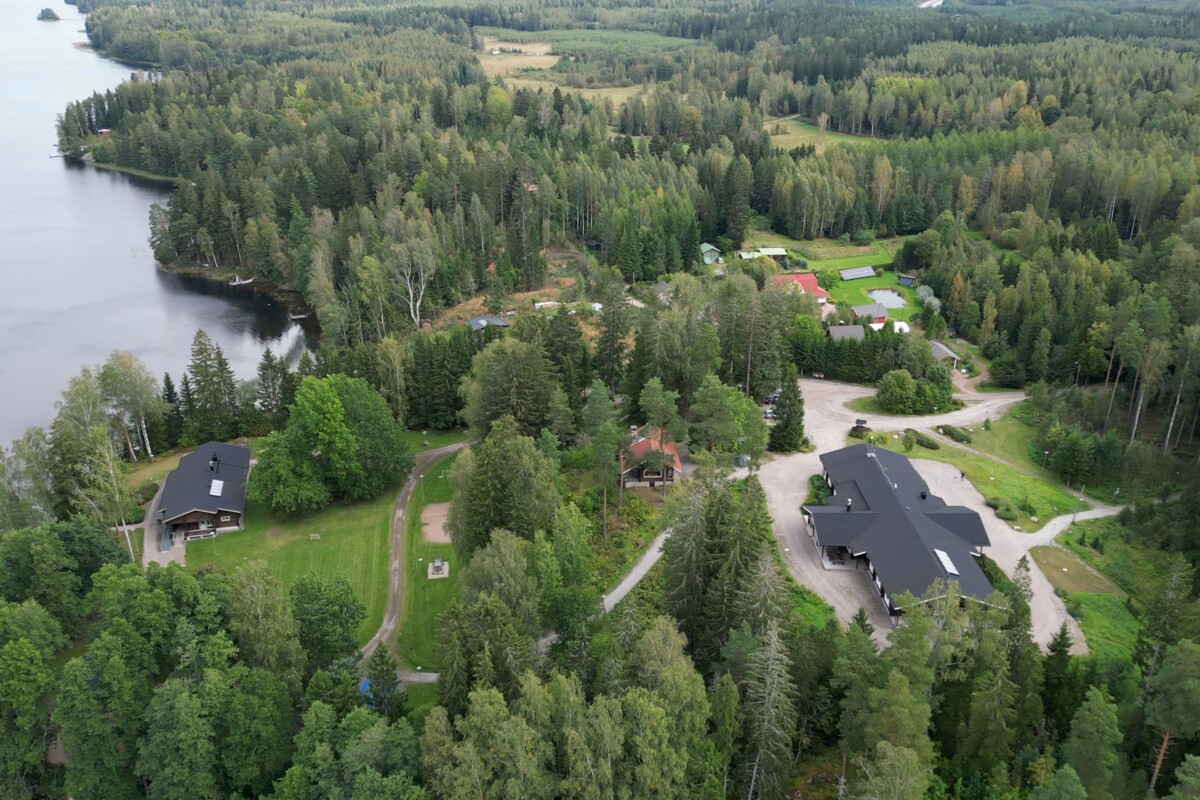 Lohirannan leirikeskus suljettiin luteiden vuoksi loppukesäksi. Kuva: Helsingin seurakunnat