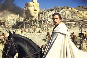Christian Bale näyttelee Moosesta.