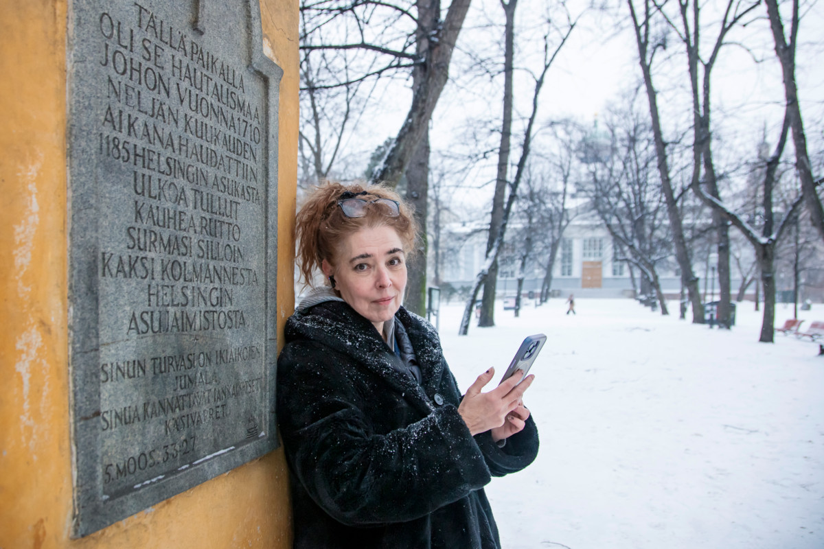 ”Vaikka on pandemioita, osa meistä jää eloon, ja me viemme elämää eteenpäin, ja vielä meidän jälkeemme elämä tulee jatkumaan”, sanoo Jessica Edén. Kuva: Sirpa Päivinen