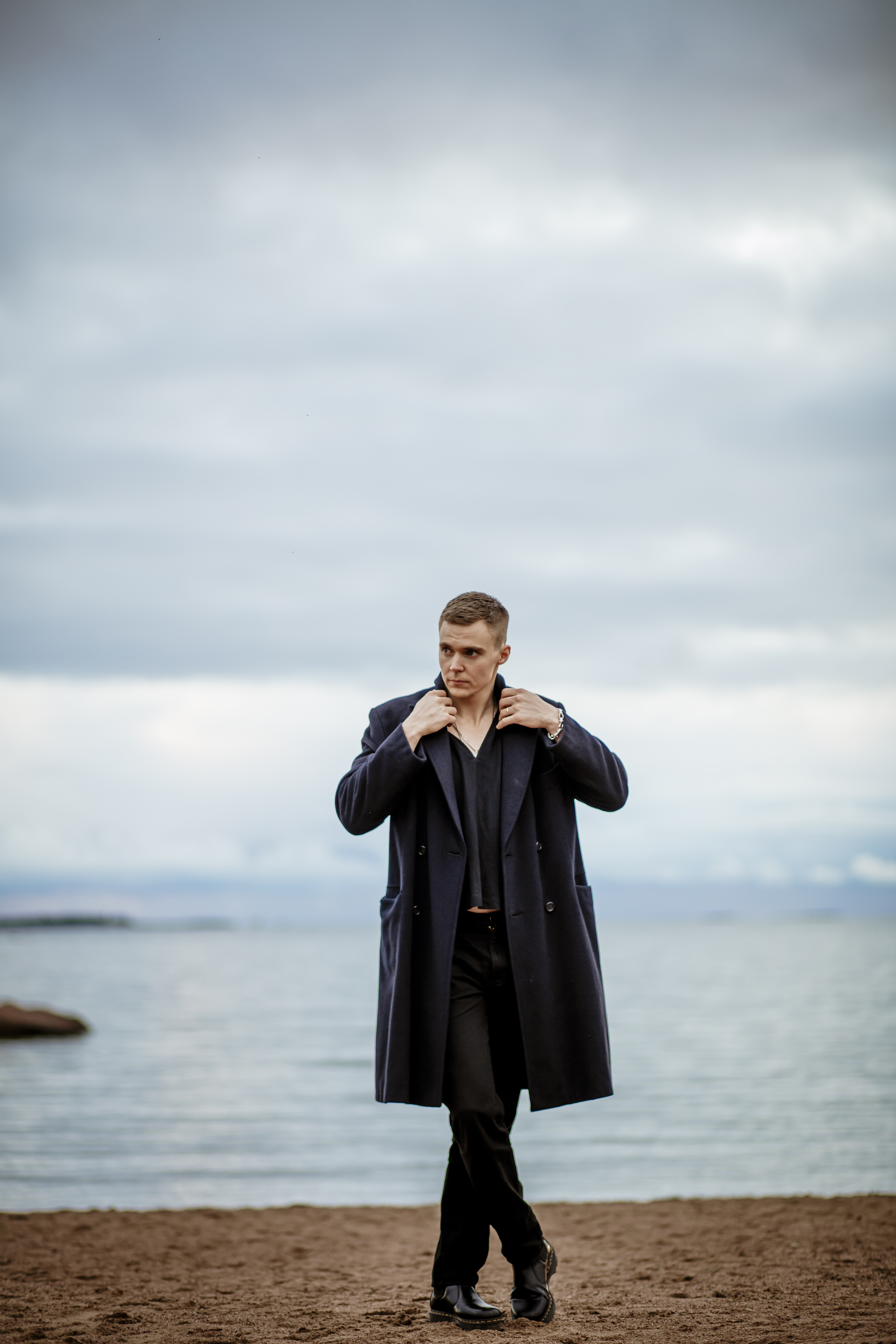 Elias Kaskinen haluaa tehdä musiikkia, joka auttaa kuulijaa jäsentämään omia tunteitaan ja kokemuksiaan.