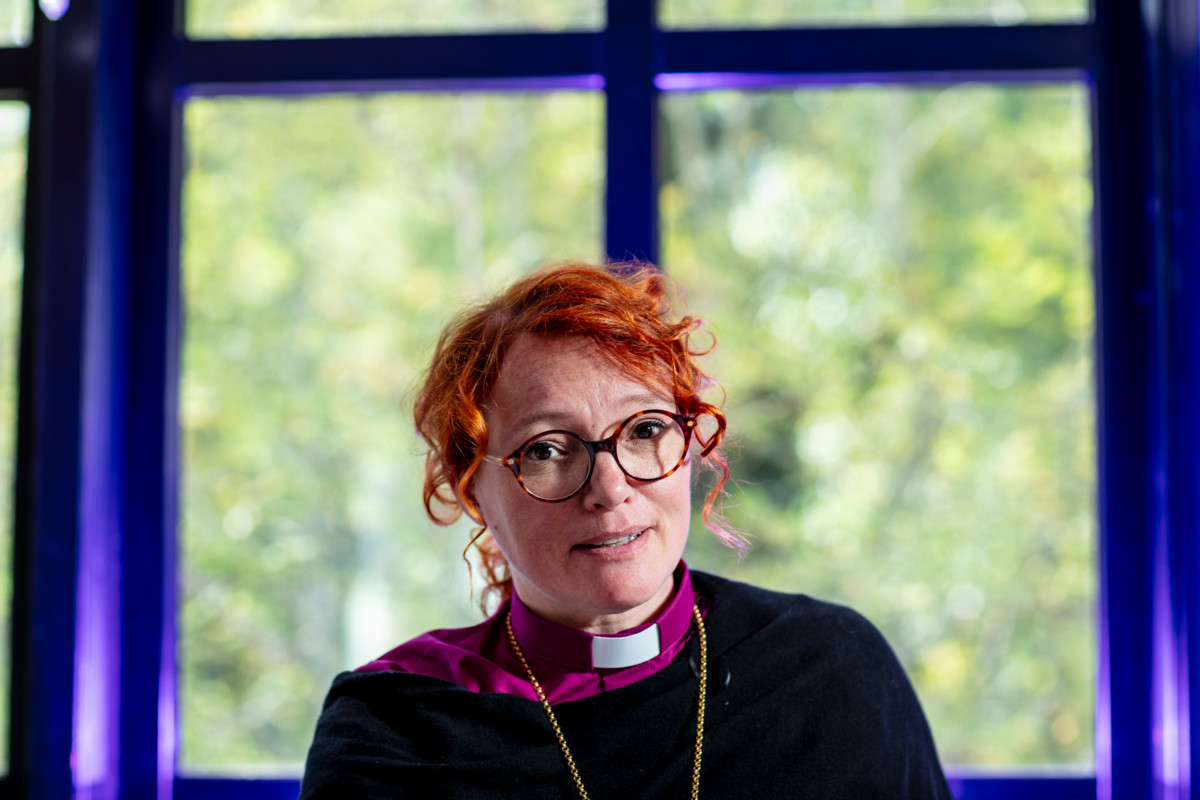 Mikkelin hiippakunnan piispa ja Suomen Lähetysseuran puheenjohtaja Mari Parkkinen on yksi Israelin ja Palestiinan tilanteeseen liittyvän vetoomuksen allekirjoittajista. Kuva: Sirpa Päivinen.