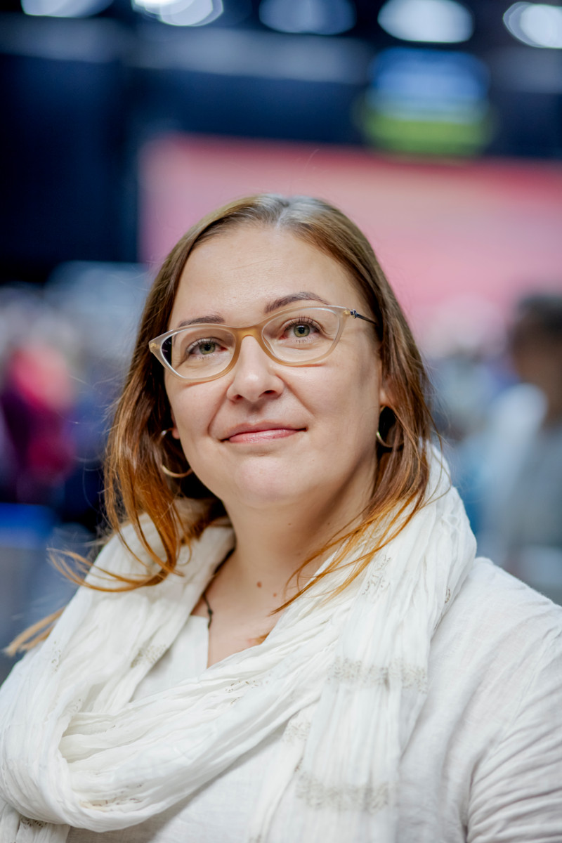 Amman kiertueen tutkijaryhmässä Tiina-Mari Mällinen oli ainoa, joka ei identifioitunut gurun seuraajiin.