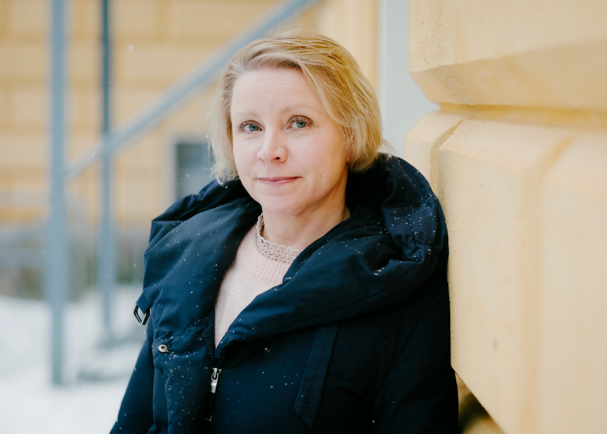 Lasta ei pidä torua, kun hän ilmaisee kateuden tai mustasukkaisuuden tunteita, muistuttaa psykoterapeutti Pauliina Manninen.