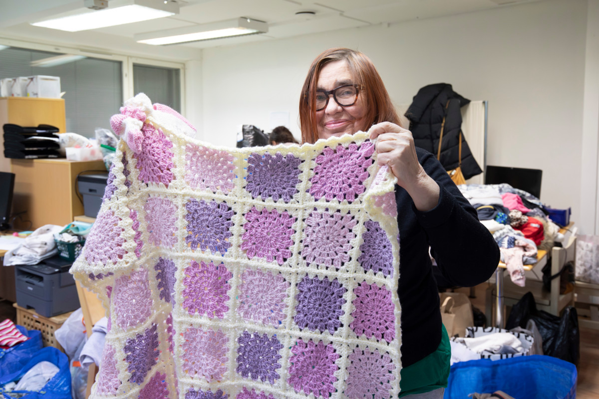 Bulgarian ja venäjän kielen tulkki Anneli Kovanen työskentelee vapaaehtoisena Global Clinicillä. Hän on työskennellyt klinikalla toiminnan alusta asti. Aluksi liikkuva väestö oli suurin asiakasryhmä. 