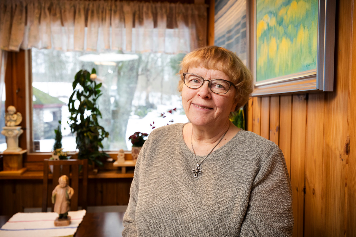Leena Oikariselle yksi mieluisimmista vapaaehtoistehtävistä on toimiminen Pysäkkimessun taustajoukoissa.