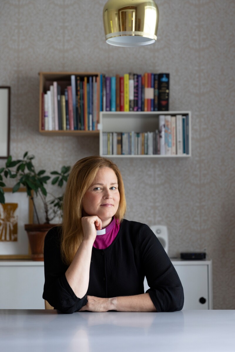 Mari Leppänen kirjoitti matkakokemuksistaan Pitkä pyhiinvaellus -nimisen kirjan, joka julkaistaan helmikuussa.