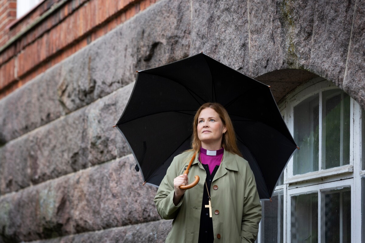 Mari Leppänen on Hiljaisuuden Ystävien hallituksen puheenjohtaja. Muun muassa retriitinohjaajia kouluttava yhdistys viettää 40-vuotisjuhlavuottaan. Leppäsen vuodenkiertoon kuuluvat retriitit keväisin ja syksyisin.