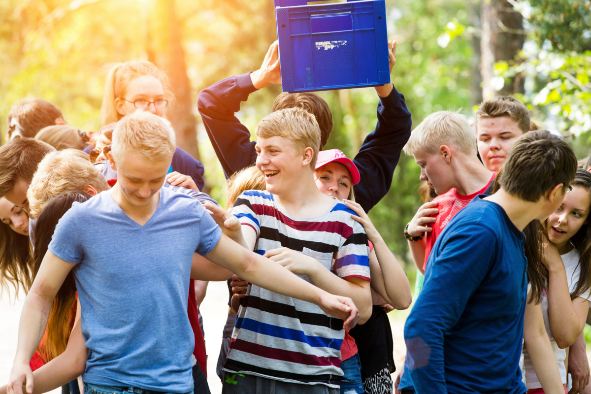 Vuonna 2024 evankelis-luterilaiseen kirkkoon liittyi yli 1900 nuorta rippikoulun yhteydessä. Kuva: Jussi Vierimaa/Kirkon kuvapankki