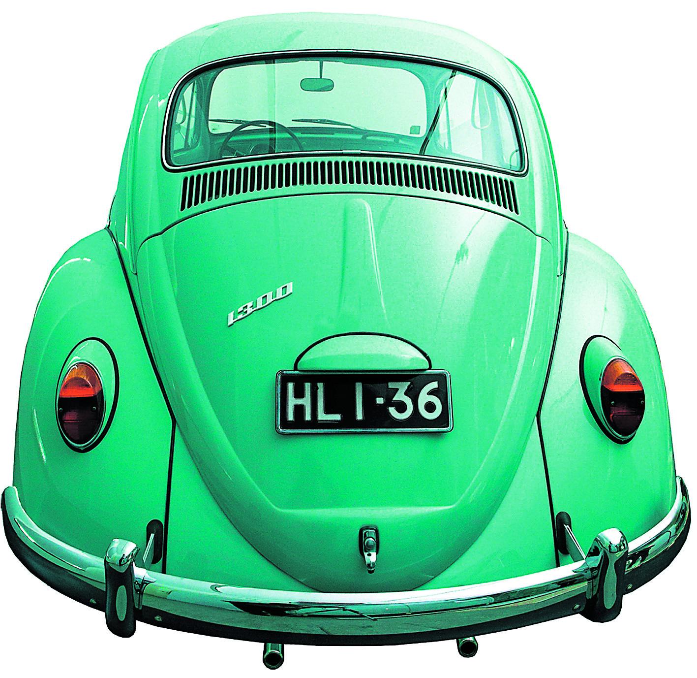 Tuttu ajopeli. Suomi Finland 1900 -näyttelyssä esillä oleva Volkswagen Kupla vuodelta 1966 herättää muistoja.