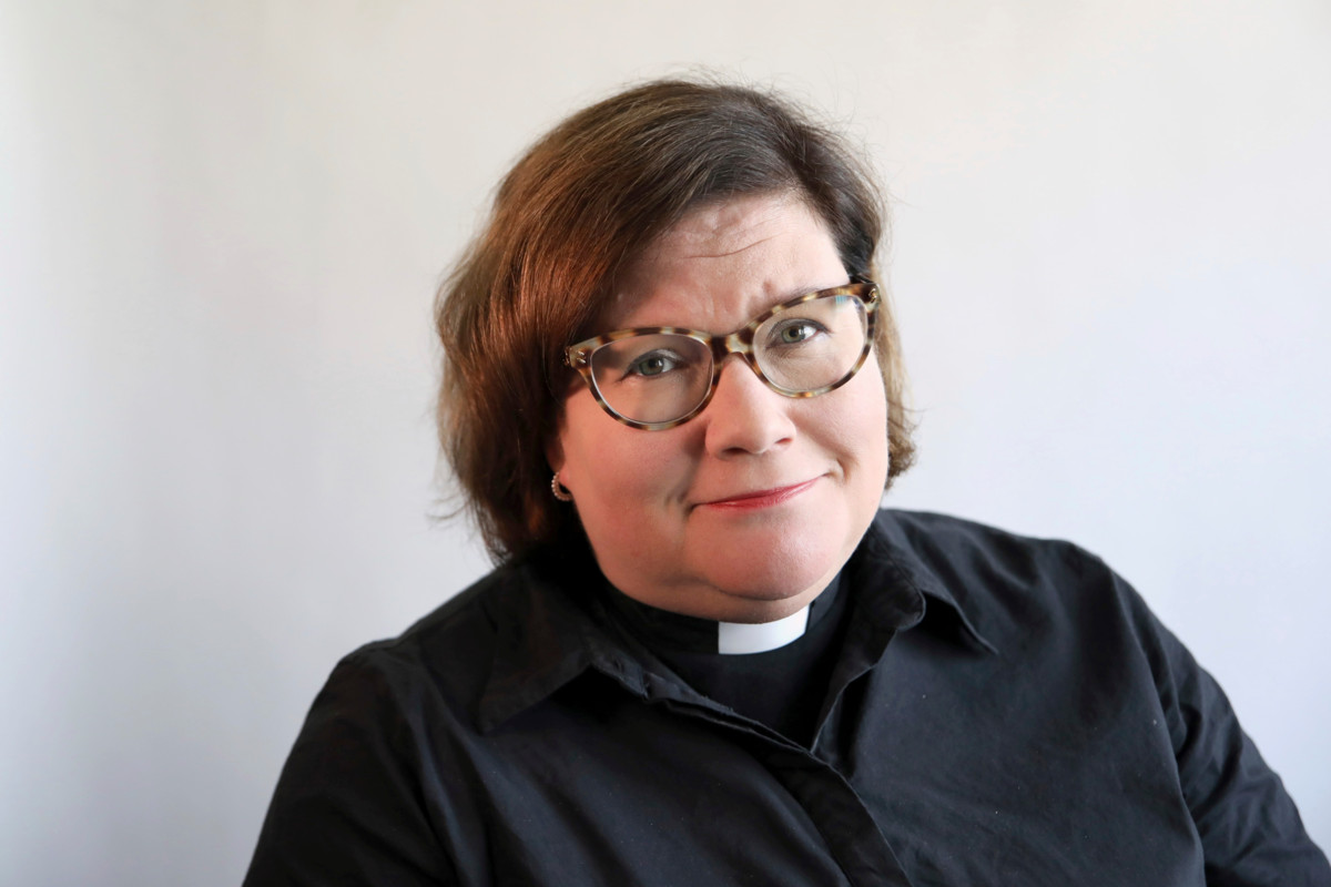 Toiminnanjohtaja Pauliina Parhiala aloitti tehtävässään kaksi ja puoli vuotta sitten. Tänä aikana hän on saanut yhteydenottoja ihmisiltä, jotka ovat kertoneet kokemuksistaan lähetystyössä ja lähetystyöstä. 