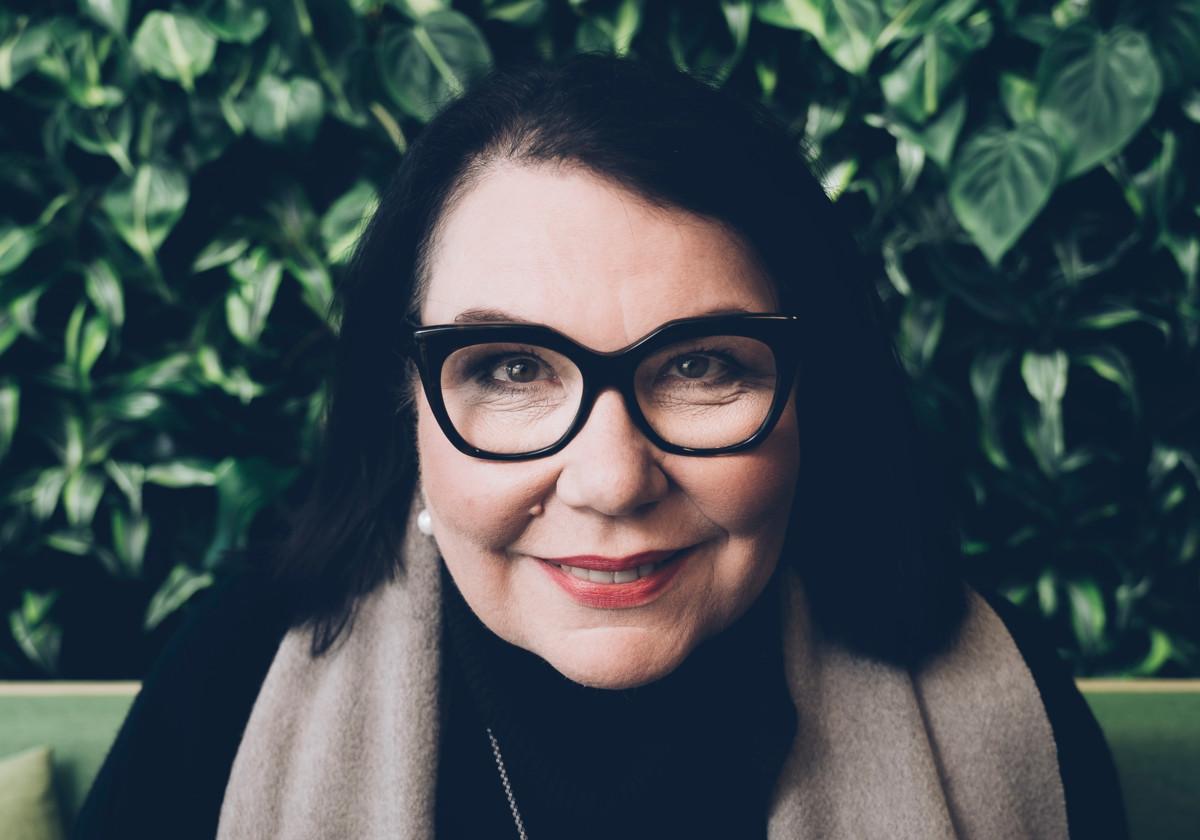 – Ylen motto Livenä ja läsnä sopisi kirkollekin. Kirkko on kyllä ottanut askeleita lähentyäkseen ihmisiä, mutta petrattavaakin on, näkee toimitusjohtaja Merja Ylä-Anttila.