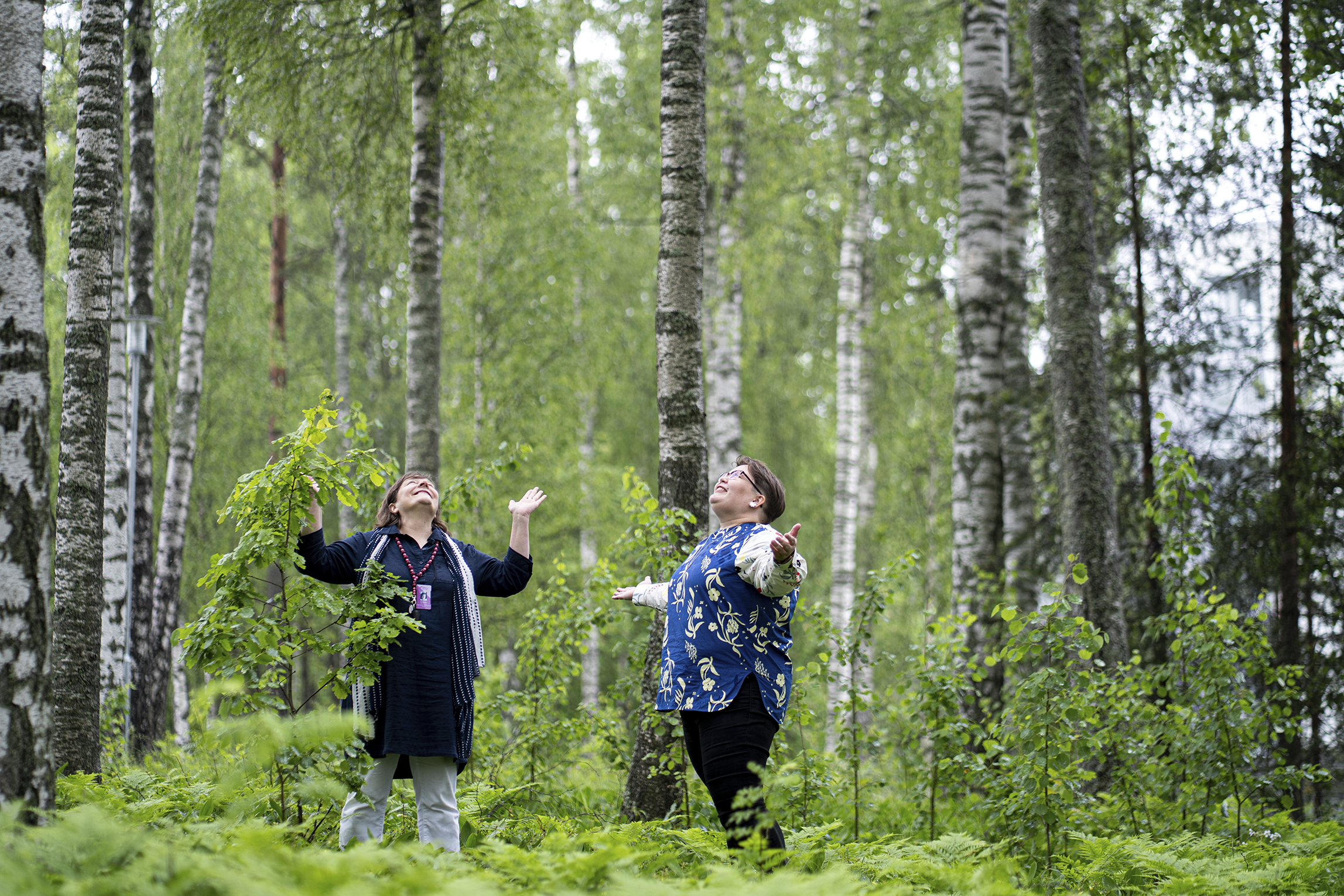 Outi Wenell ja Erica Stick työskentelevät Vantaan seurakuntien perheneuvojina. 