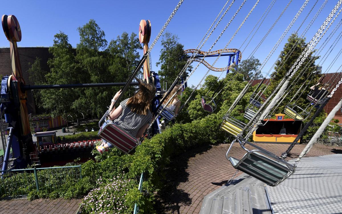 Linnanmäki-rannekkeiden keräystavat vaihtelevat seurakunnittain.