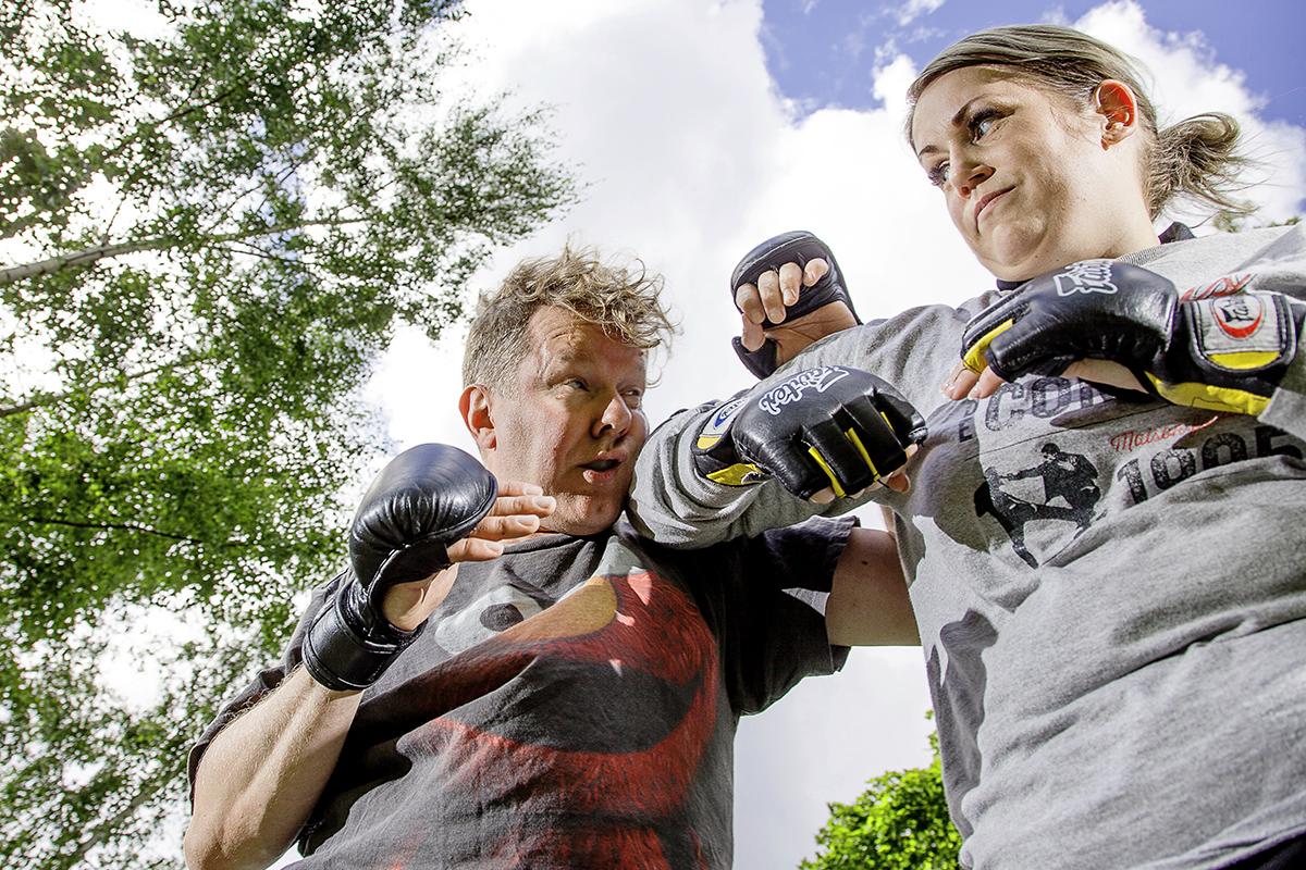 pitkä aasi alainen nainen porno