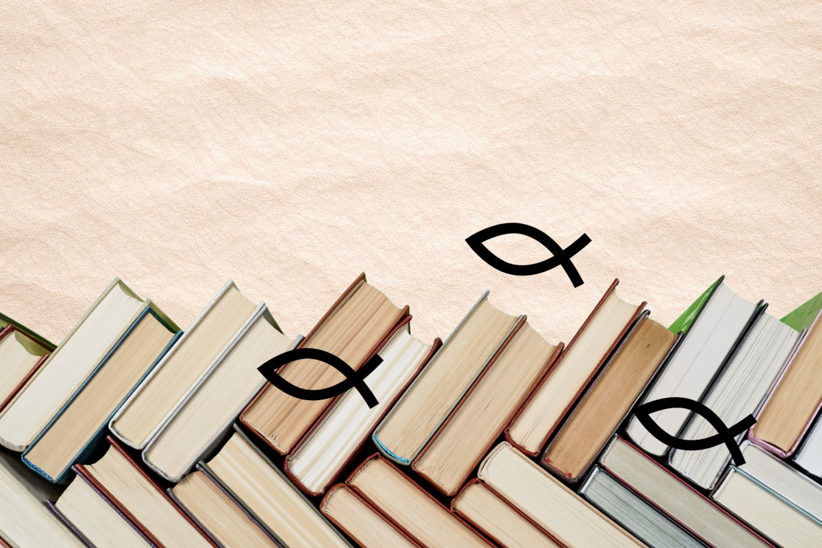 Väyläkirjat on julkaissut 30 toimintavuotensa aikana noin 800 kirjaa. Kustantamo toimii Rovaniemellä.