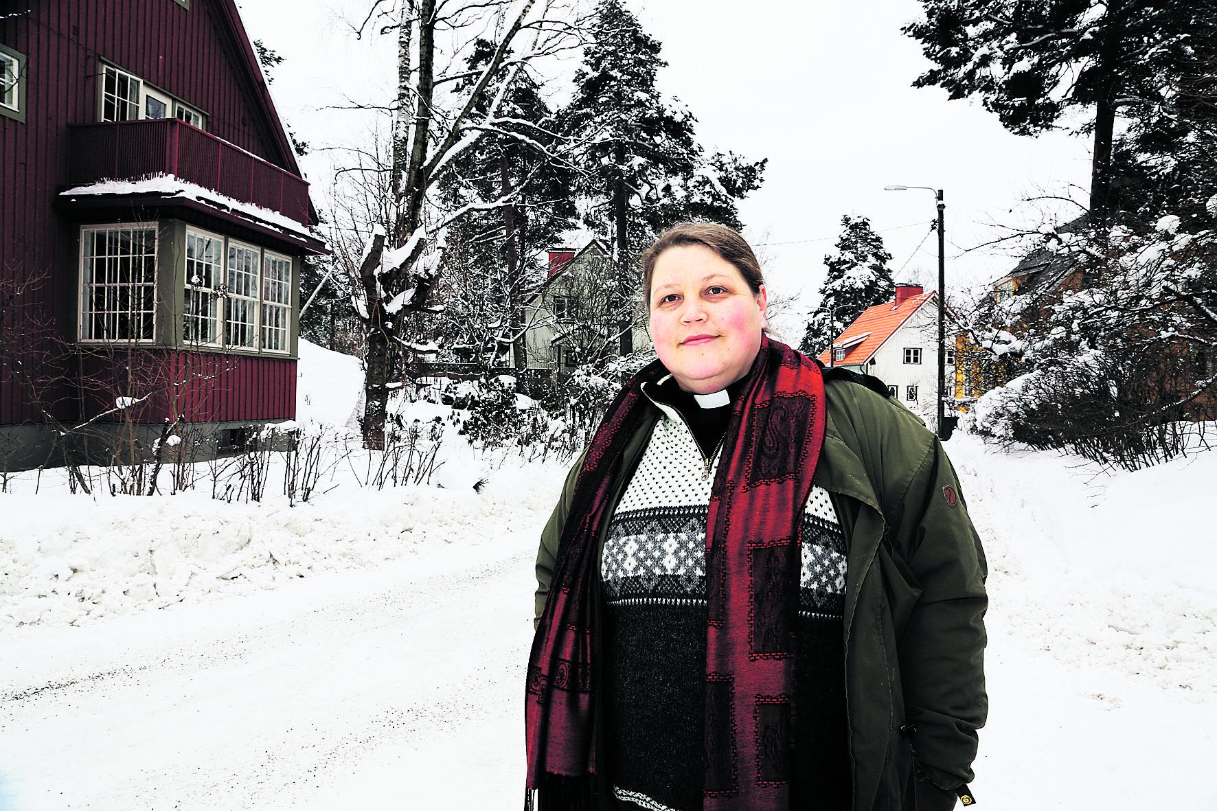 Kotikulmilla. Ulla Kosonen on toiminut viisi vuotta Oulunkylän pappina.