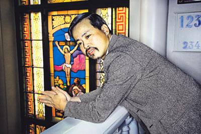 39-vuotias Chen Xun ehti asua Helsingissä seitsemän vuotta. Maanantaina hän lensi takaisin Pekingiin, jonne vaimo ja tytär palasivat jo aiemmin. Kuva: Hans von Schantz