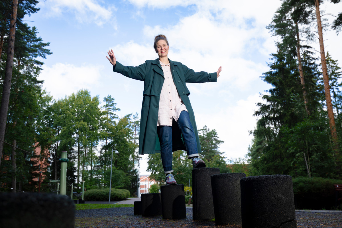Laura Pörsti on havainnut, että monenlainen liikunta onnistuu ilman erityisiä urheiluvaatteitakin. 