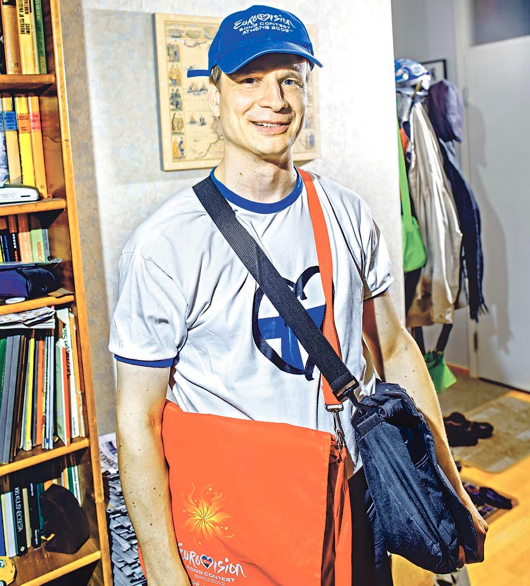  Max Mannola.tif  Max Mannola kuuluu Euroviisufaniklubiin. 