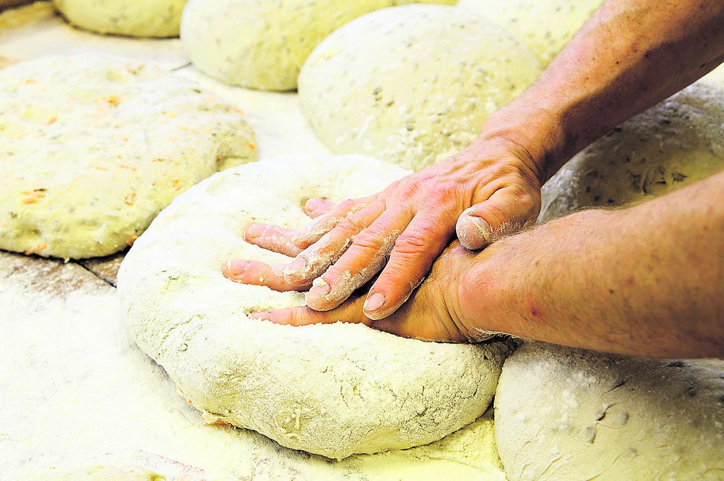 Elämän leipä. Meidät haastetaan antamaan omastamme.