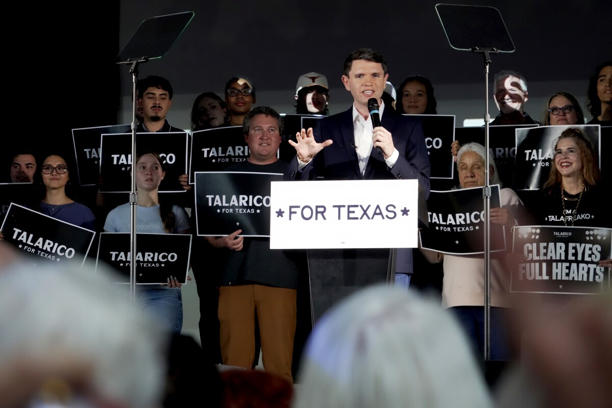 Demokraattien ehdokas James Talarico pyrkii senaattoriksi Texasin osavaltiosta. Kuva: AP / Lehtikuva / Lekan Oyekanmi