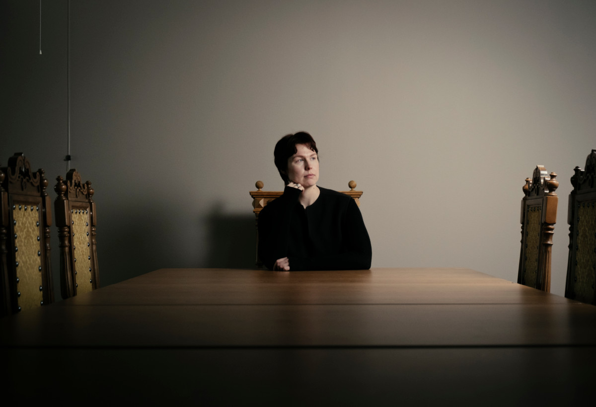 Laura Kolehmainen on aiemmin työskennellyt juristina Suomen Luonnonsuojeluliitossa ja asiantuntijana Sanna Marinin johtamassa hallituksessa.