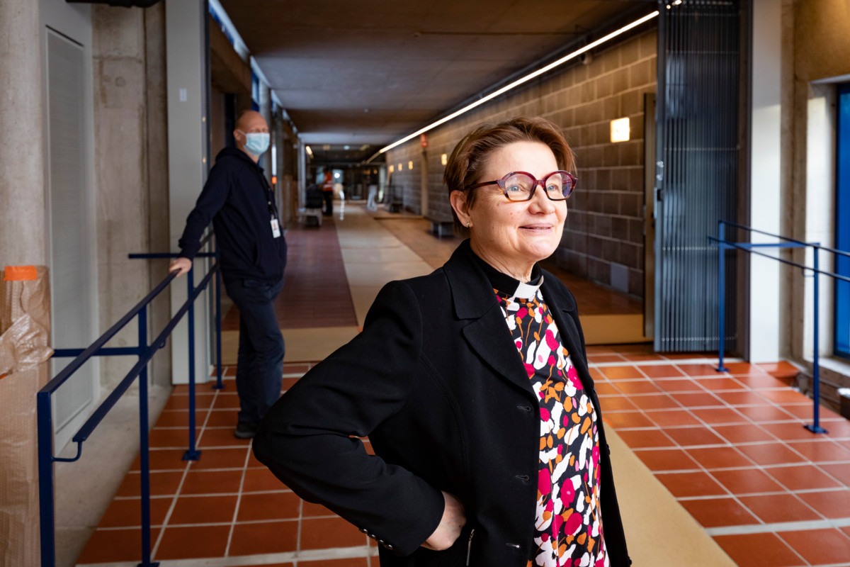 Kirkkoherra Päivi Linnoinen haluaa, että seurakunta on mukana jäsentensä kaikissa elämänvaiheissa.
