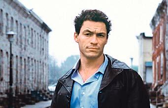 Jimmy McNulty haluaa selvittää ihmiskauppaan liittyvät murhat. 