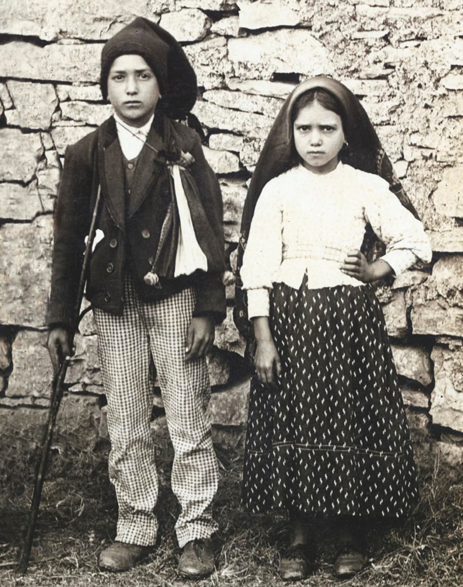 Francisco ja Jacinta Marto olivat lukutaidottomia maalaislapsia, joille Neitsyt Maria ilmestyi.