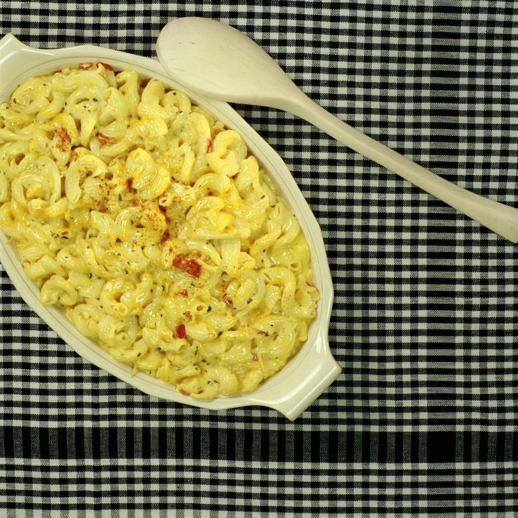 Arki on valintoja. Makaronilaatikko lihalla vai ilman? Mitä Jeesus tekisi? Kuva: Spike Mafford