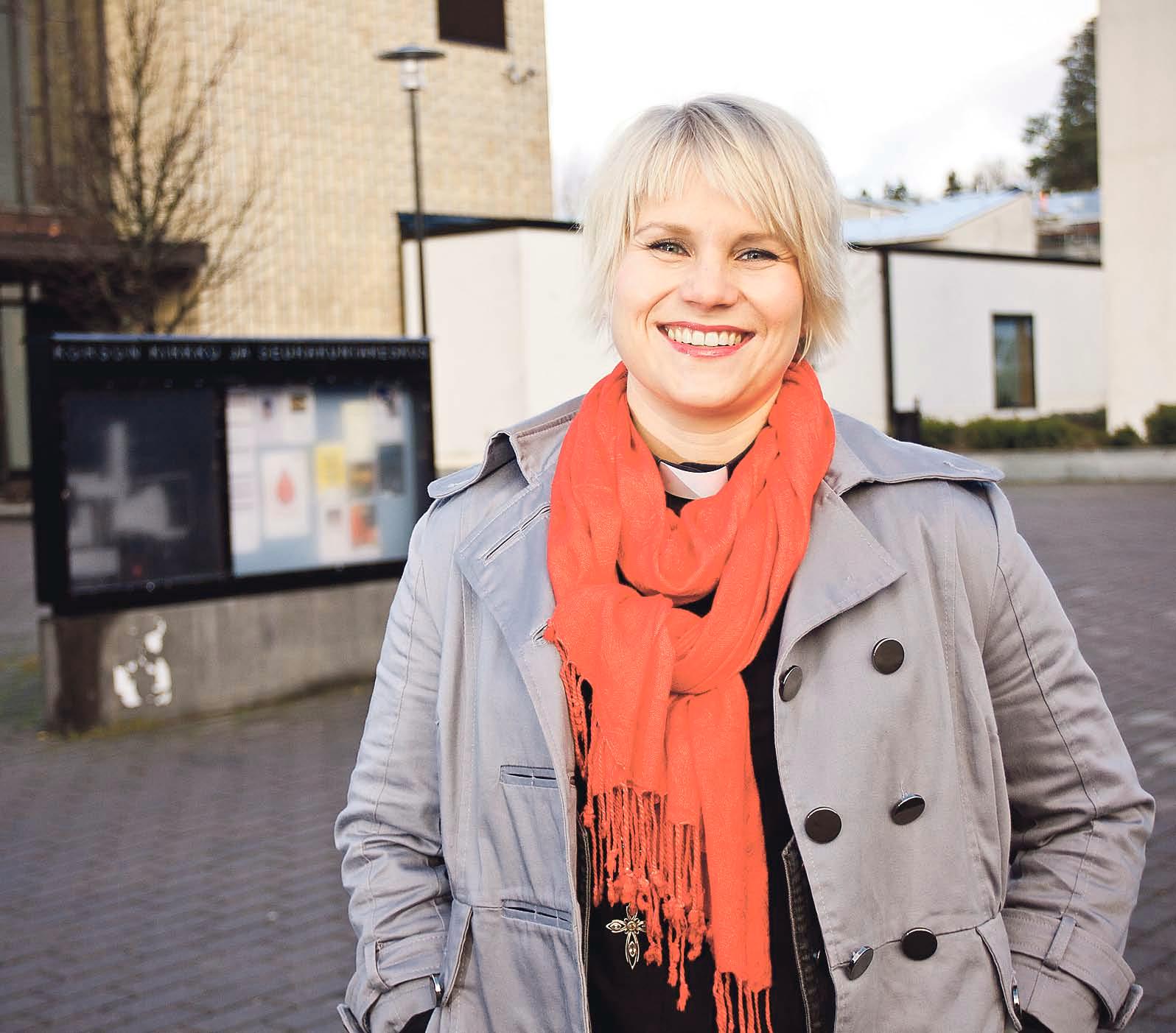 Kansainväliset tehtävät ovat kiinnostaneet Korsossa pappina työskentelevää Mari Liimataista omista armeija-ajoista lähtien.