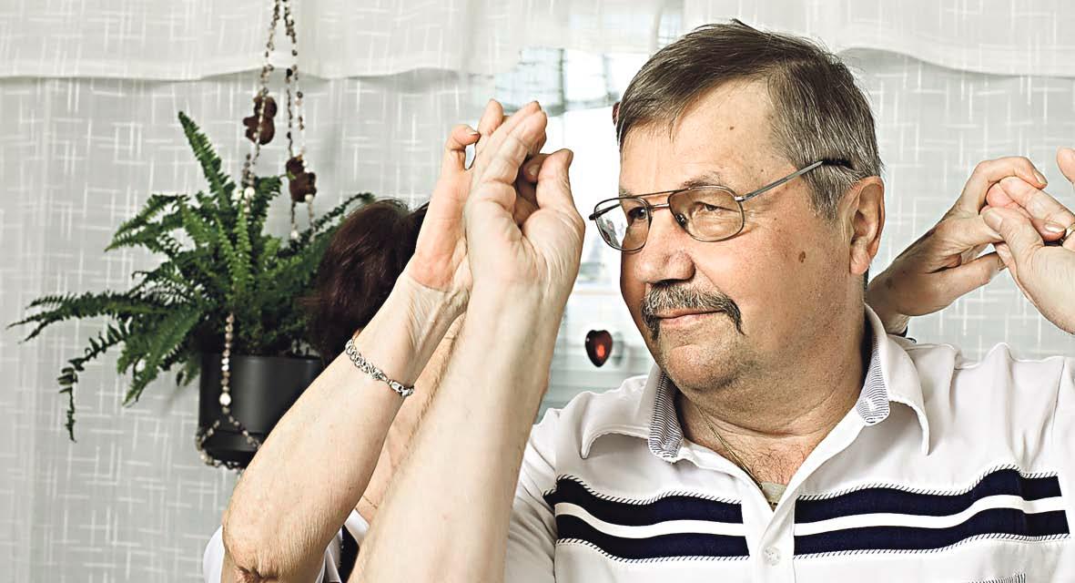 Martti Långin, 64, lempitanssit ovat salsa ja cha cha.