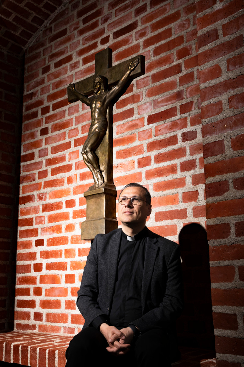 Munther Isaac sanoo tekevänsä rauhantyötä samalla tavalla kuin hukkuva yrittää pysytellä pinnalla. ”Minulla ei ole muutakaan vaihtoehtoa.”