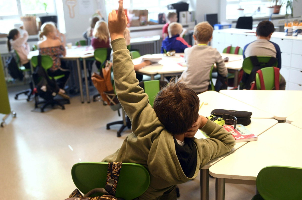 Kolmasluokkalaisia oppitunnilla Ressun peruskoulussa Helsingissä syyskuussa 2019. Kuva: Lehtikuva/Vesa Moilanen