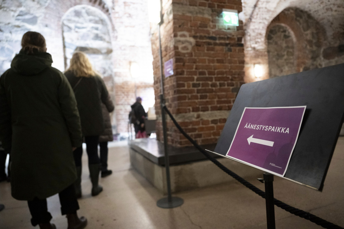 Tuomiokirkon kryptassa annettiin  612 ääntä varsinaisena vaalipäivänä 7. joulukuuta. Kuva: Antti Aimo-Koivisto/Lehtikuva