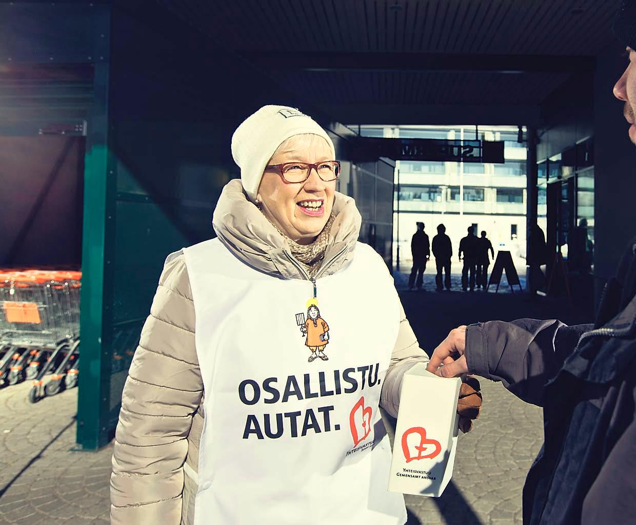 Vantaankosken seurakunnan keräyspäällikkö Helena Teerioja sanoo vanhusteeman kiinnostaneen kaikenikäisiä.