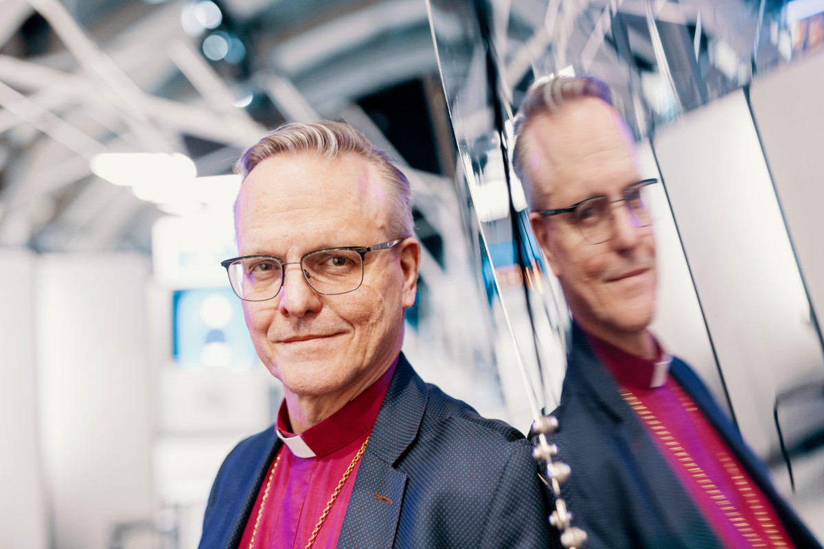 ”Jos toisen luterilaisen kirkon pappi toimii säännöllisesti papillisissa tehtävissä kirkkomme piirissä, hänen tulee hakea pappisoikeuksia alueensa hiippakunnasta”, arkkipiispa Tapio Luoma sanoo.