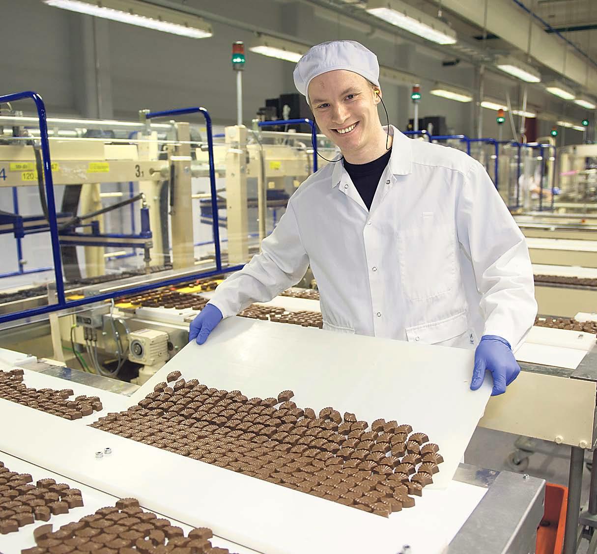 Jonas Donner valmistaa esimerkiksi Geisha-konvehteja.