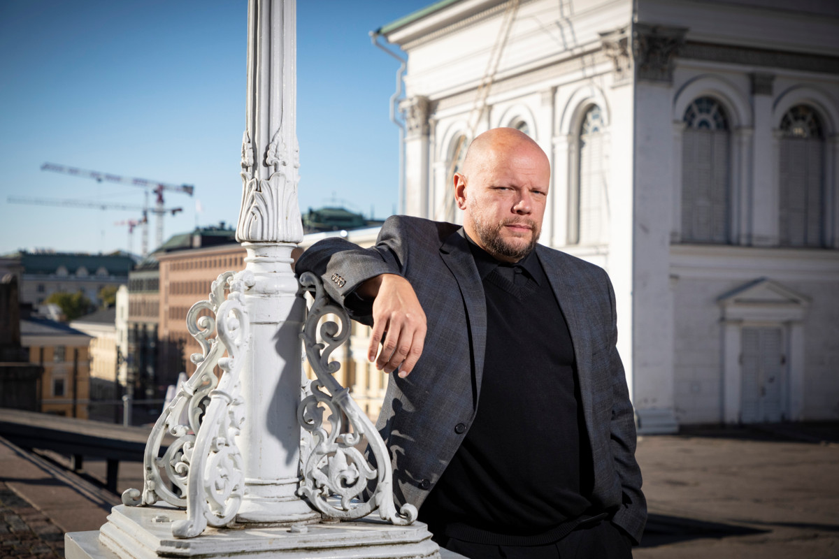 Olli-Pekka Vainion mielestä paavi Leon kiertokirje ajautuu osittain törmäyskurssille yhteiskuntaa koskevan katolisen ajattelun kanssa.