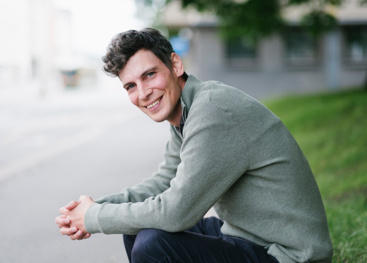 Emil Anton toivoo, että yhä useampi suomalainen löytäisi aramean kielen.
