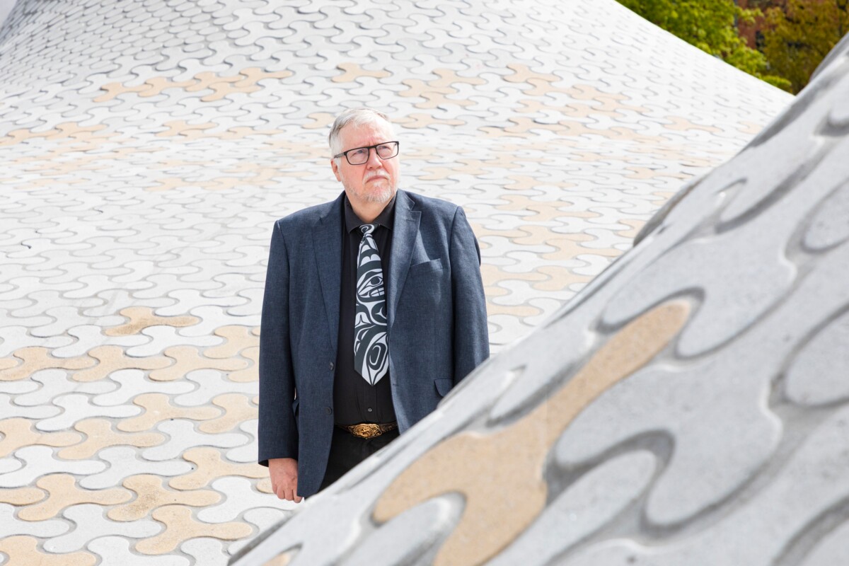 Markku Henriksson muistuttaa, että Yhdysvaltain historiassa on nähty aiemminkin valtansa rajoja paukuttelevia presidenttejä. Kuva: Esko Jämsä
