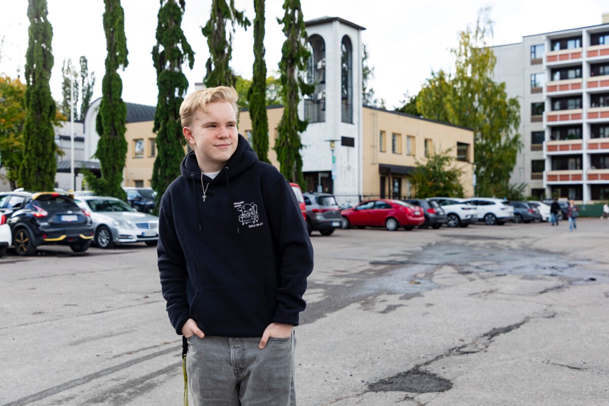 Juho Hakkarainen suunnittelee valmistuvansa ylioppilaaksi ensi keväänä. Sitten saattavat kiinnostaa teologian opinnot, myöhemmin ehkä jopa papin työ.