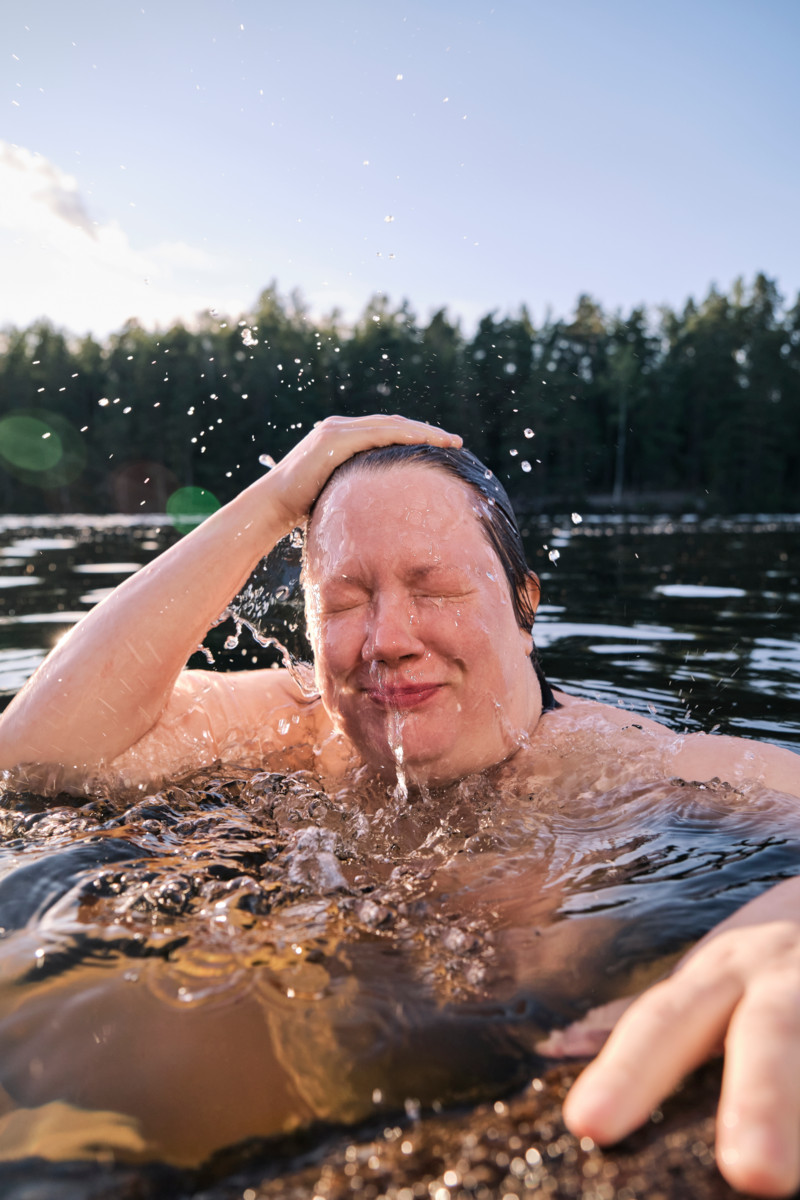 ”Hengellisyyteeni liittyy vahvasti luonnontieteellinen ymmärrys maailmasta”, Auli Viitala sanoo. Kuva: Heikki Nenonen