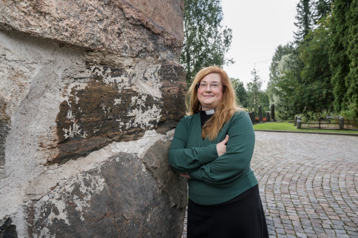 Pastori Tiina Vilponen työskentelee Espoon tuomiokirkkoseurakunnassa. 