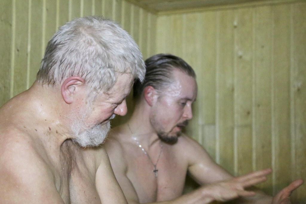 Torsti Lehtinen ja Lauri Kemppainen tapasivat toisensa ensimmäistä kertaa saunassa.