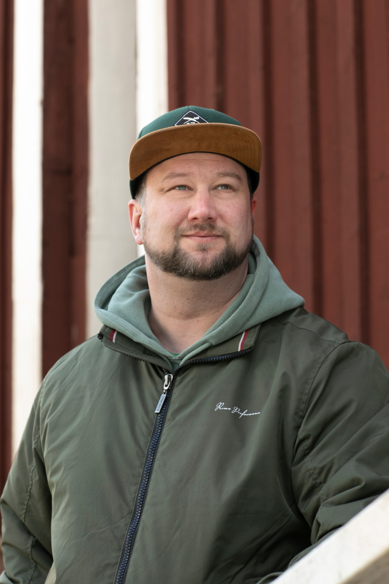 Jani oppi leirillä, että vaikka oman perheen tilanne on epätavallinen, se ei ole ainutlaatuinen. Kuva: Annika Rauhala.