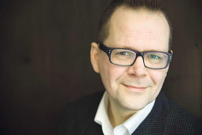 Kari Hotakainen saa rakastamaan veroja.