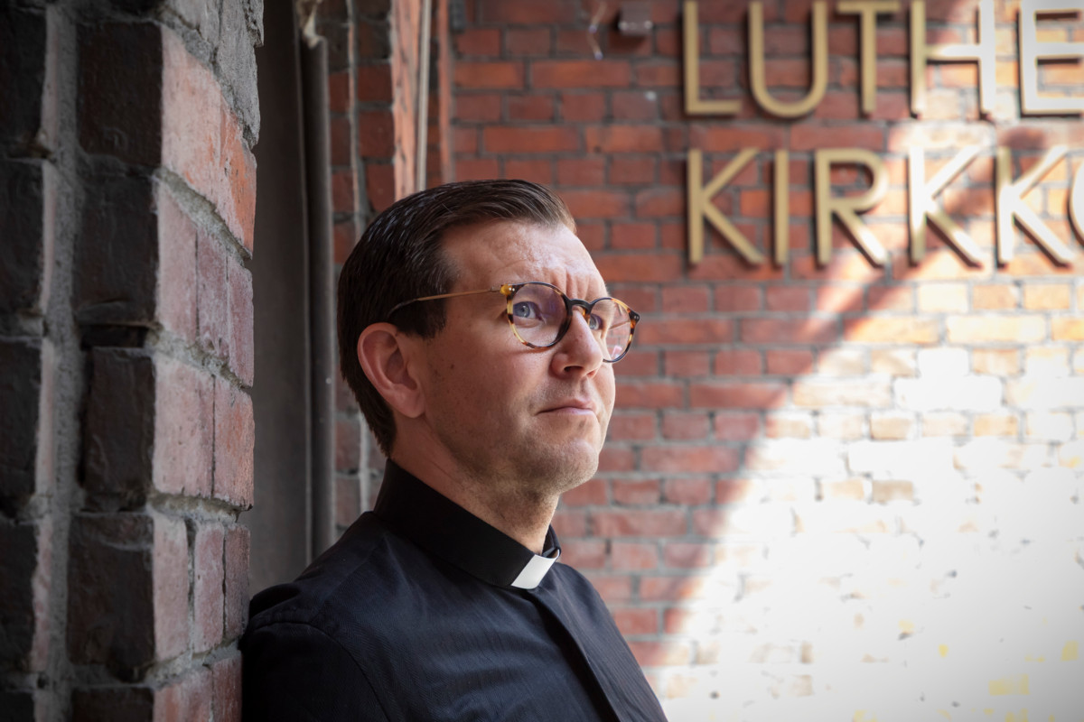 Usko ei Juhana Tarvaisen mukaan ole oma suoritus, vaan Jumala on antanut seurakunnan, jossa hän ravitsee ja hoitaa kristittyjä sanalla ja sakramenteilla. ”Tekisi mieli sanoa, että kirkko on elinehto kristitylle. Johonkin kirkkoon on hyvä kuulua.”